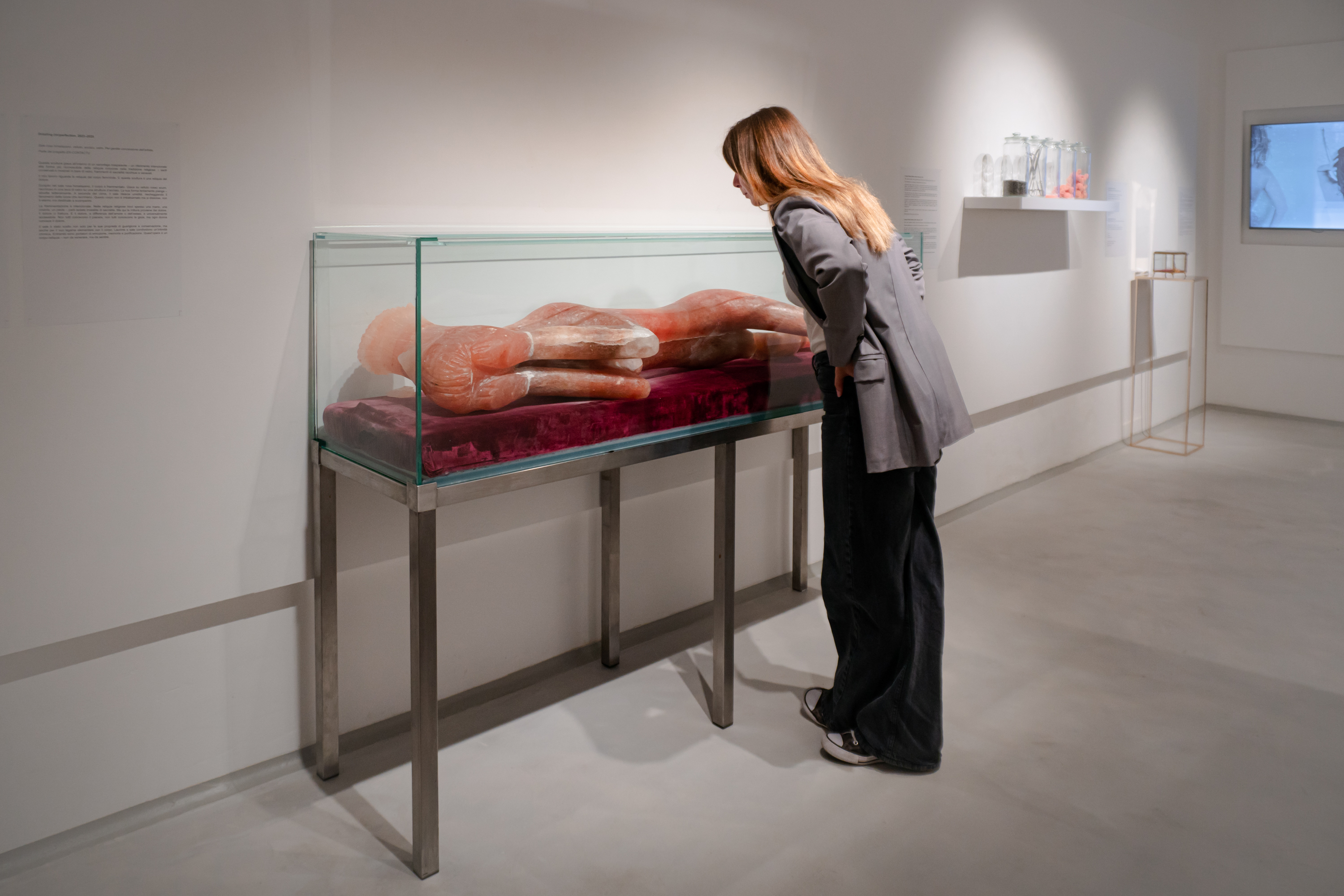 Ex Contactu. Relics of Pain, Love, and Pleasure